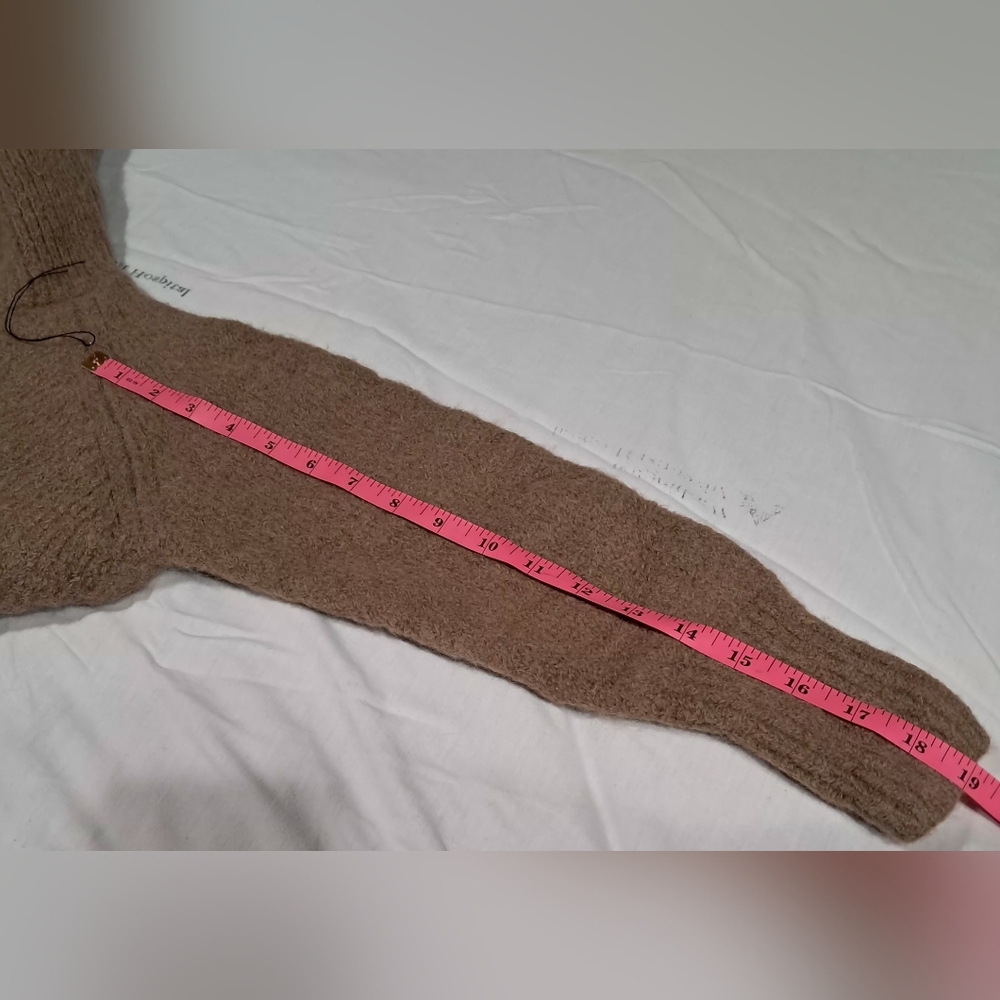 The Group by Babaton 100%  heavy Alpaca Turtleneck Sweater - XXS - Picture 4 of 15